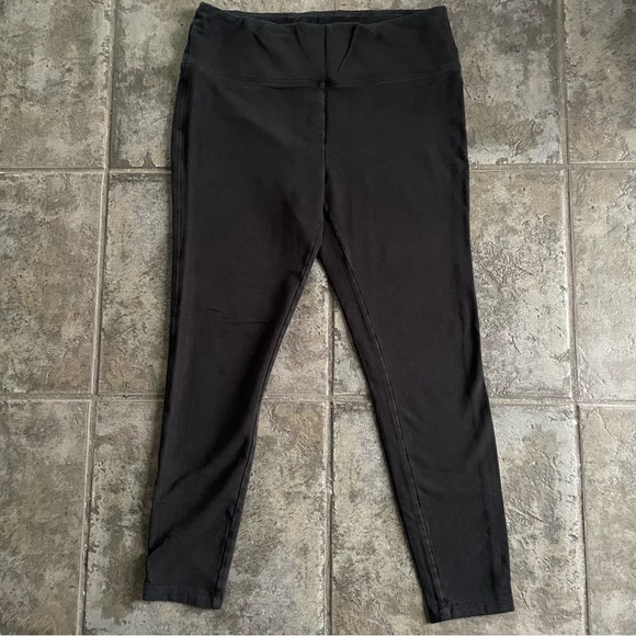 Max Mia Women’s Black Leggings. Size L - Picture 2 of 2